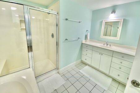 Waterscape Guest Bath