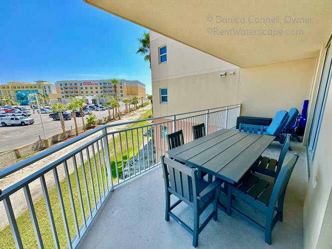 Patio with Deck Box