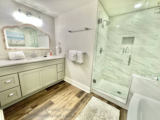 Guest Bathroom Garden Tub