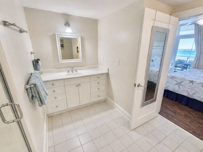 Waterscape A503 Guest Bathroom