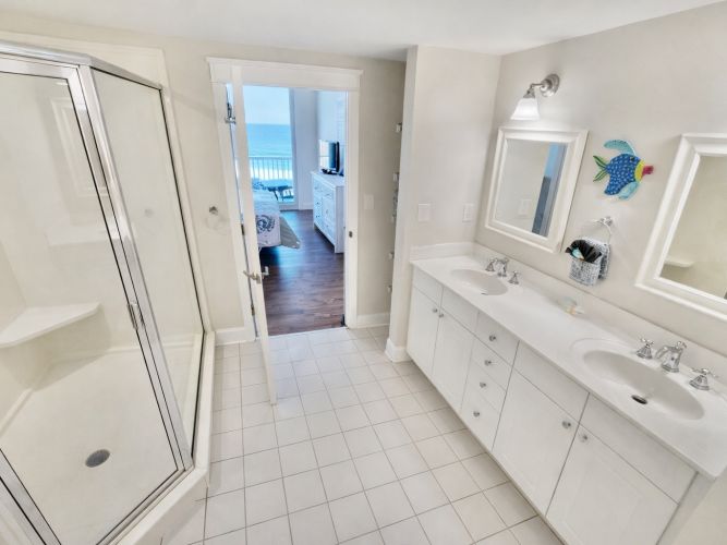 Waterscape A503 Master Bathroom