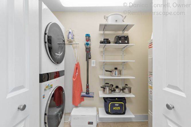 A525 Laundry room
