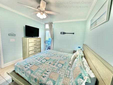 Guest Bedroom, Opens to Patio