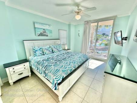 Master Bedroom, King Bed