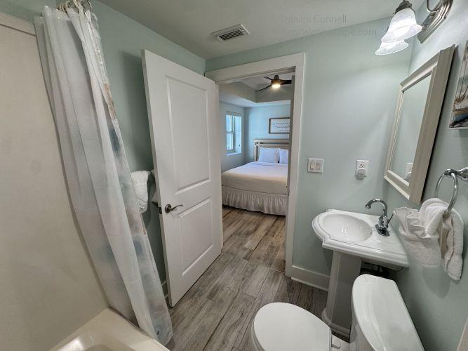 Waterscape B402 Guest Bathroom