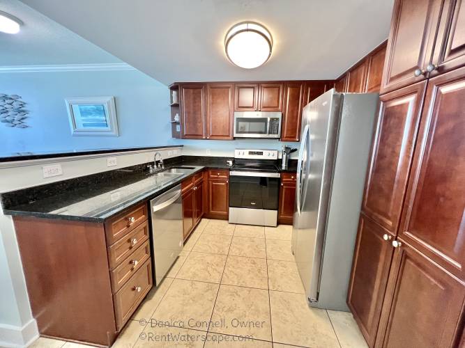 Fully Stocked Kitchen