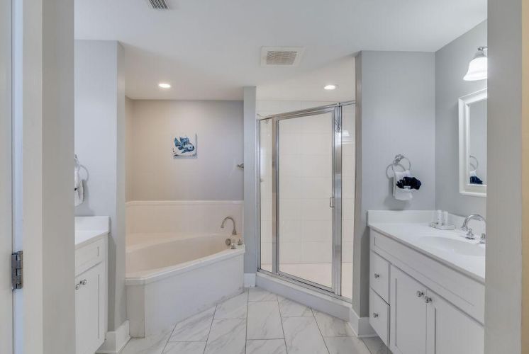 Waterscape C601 Master Bathroom